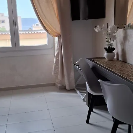 Bed & Breakfast Alpolt 2*